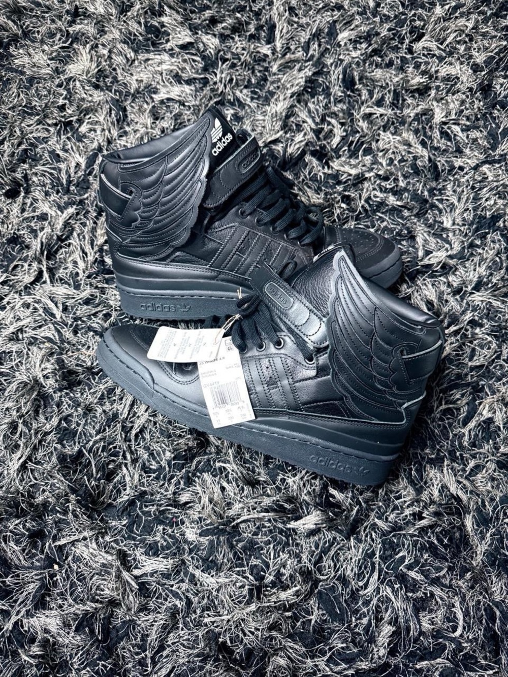 Adidas x Jeremy Scott 4.0 cloud core black